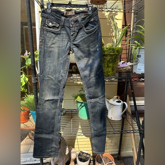 MEK Denim ‘Santiago’ Distressed Miss Me Women’s Jeans Straight Cut Size 28/36 - Picture 2 of 14